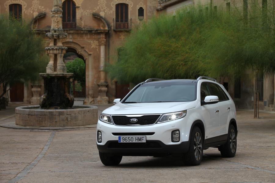  Kia Sorento 2013 года  (EU) (фото 63 из 85)